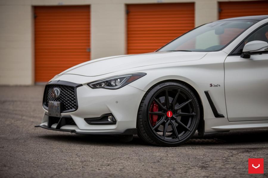 Детали экстерьера Infiniti Q60S 3.0t on Vossen Wheels (HF-3) 2019 года  (фото 4 из 15)